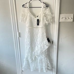 Lulu’s White Lace Ruffled Midi Dress, Size L